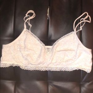Old navy bralette size XL cream color